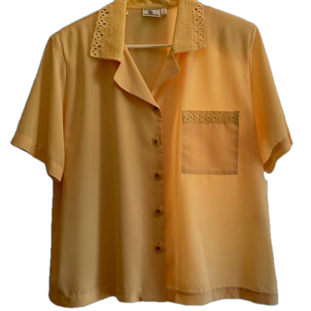 Ladies blouse size 18